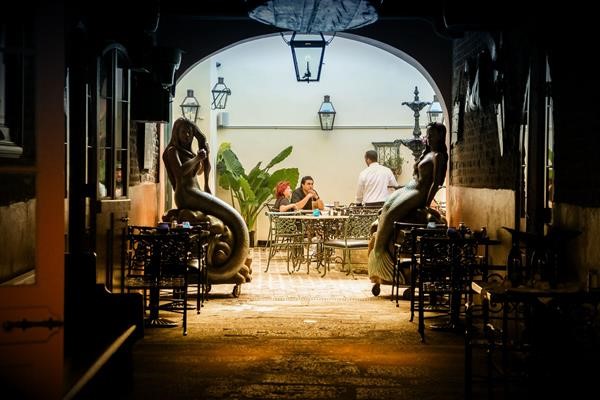 Fictional movie bars
