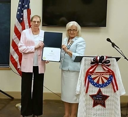 Preston Trail DAR Chapter Presents Awards