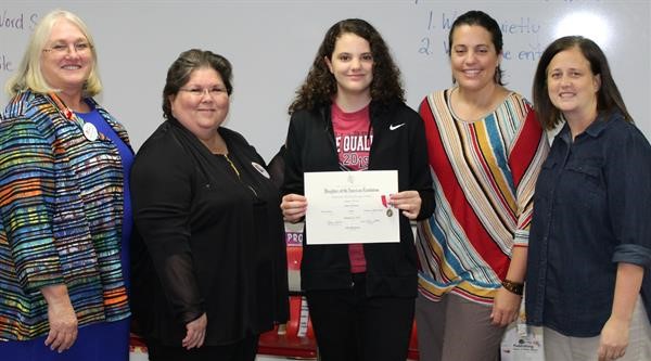 Left to right:  Preston Trail DAR Regent Vicki McComack, Vice Regent and Committee Chairman Natalie Bauman, Essay Winner Sienna Wideman, and her mother Sheri Wideman, Pottsboro 7th grade Teacher Mindy Hawthorne.