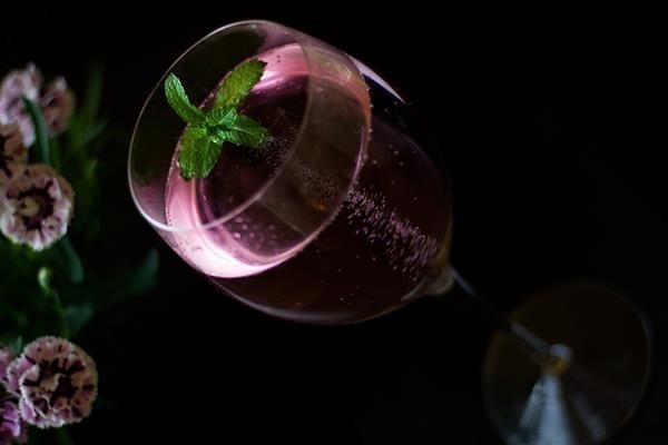 The Champagne Cocktail