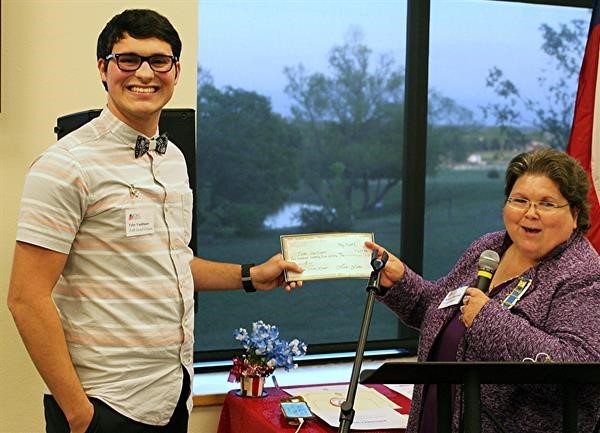 Preston Trail DAR Chapter Awards Banquet Held