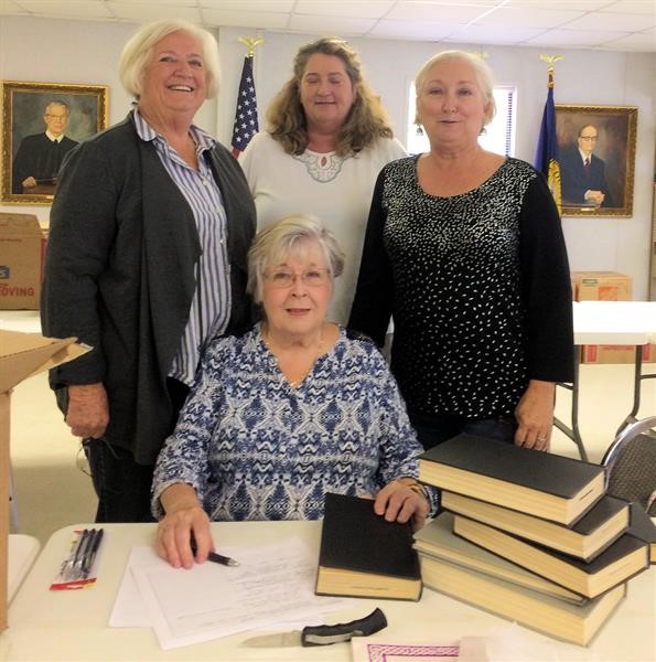 Sherry Collins Dr Charla Harris Lisa Lettie sitting Margaret Alverson