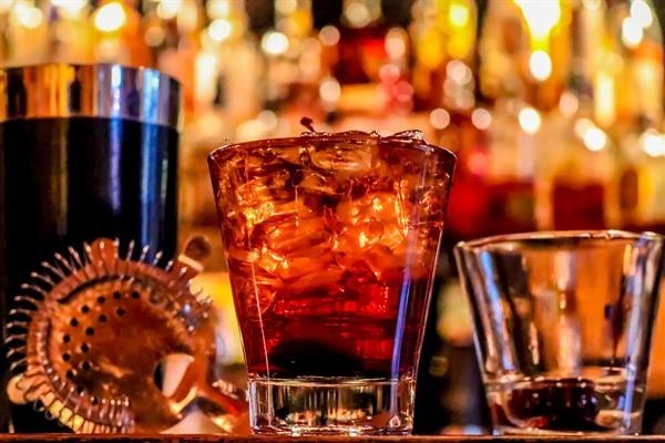 The Right Glass for the Aperitif