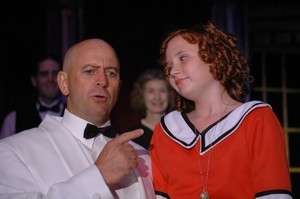 LAST WEEKEND TO SEE ANNIE!